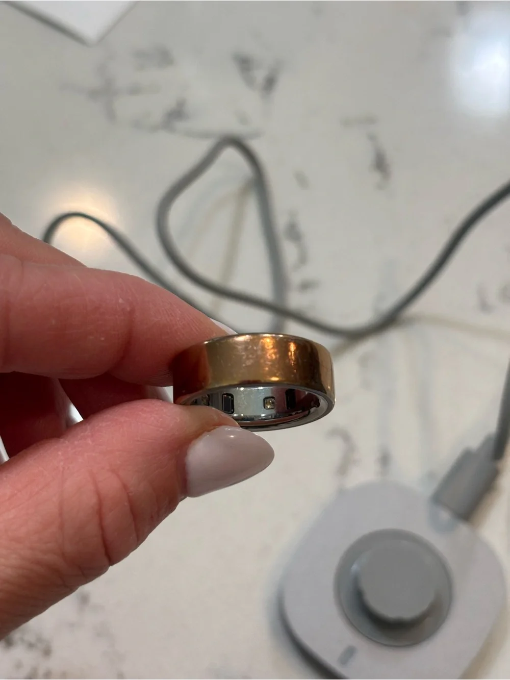 Oura Ring 4 - Gold Smart Ring (Size 9)